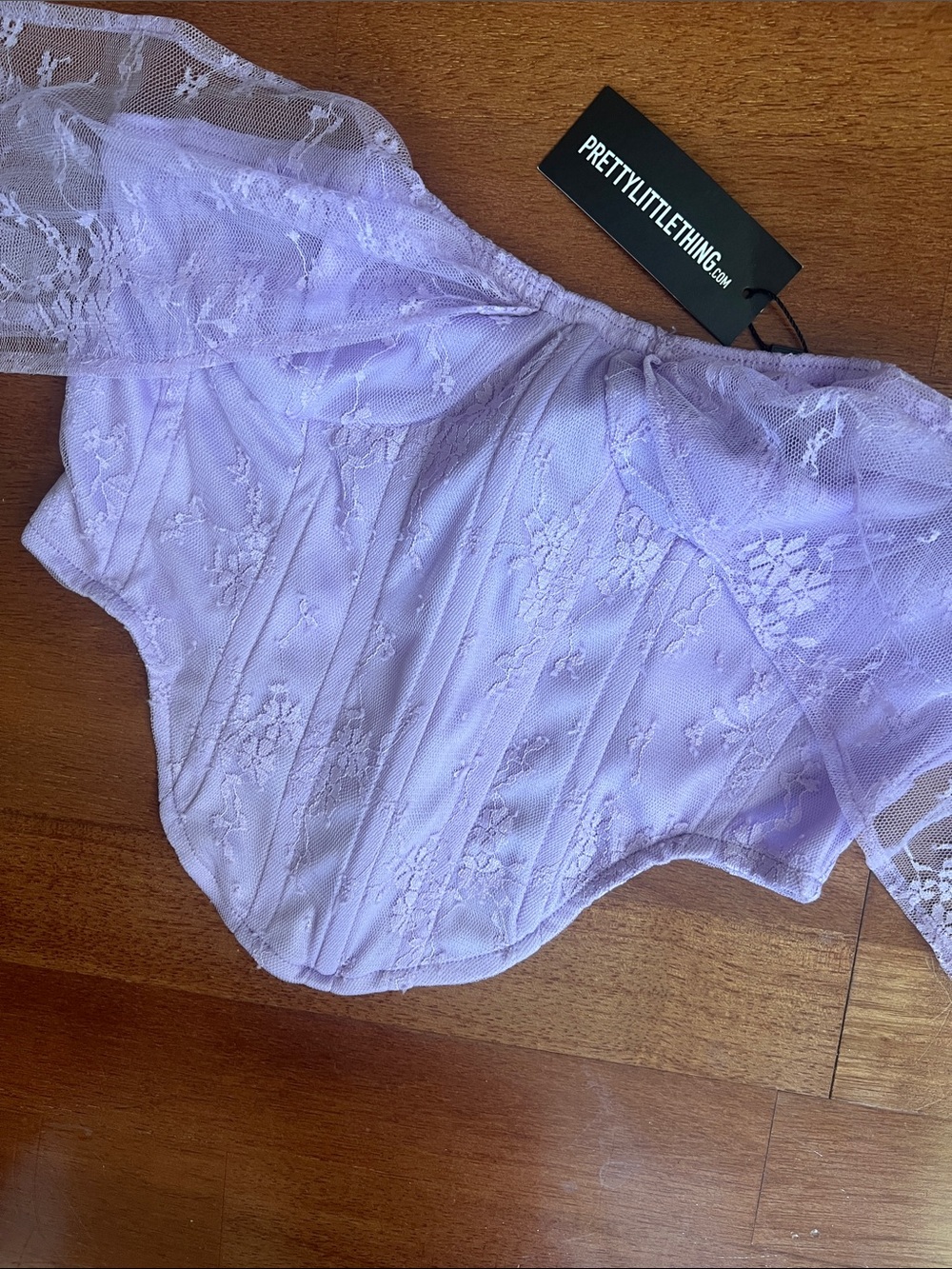 PrettyLittleThing Lace Top - Picture 4 of 5